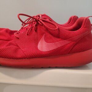 Nike Roshe One Triple Red - Size 14